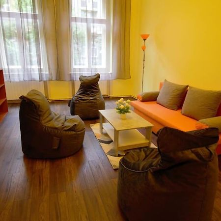 Comfort 2Bedrooms Quite Place!-Vinohrady Praga Esterno foto
