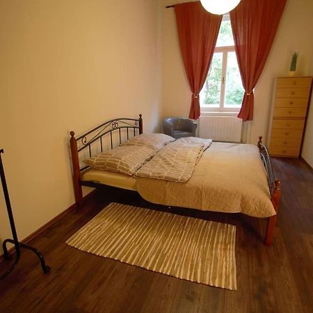 Comfort 2Bedrooms Quite Place!-Vinohrady Praga Esterno foto